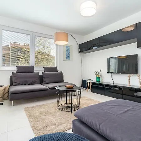 Bura Apartment *